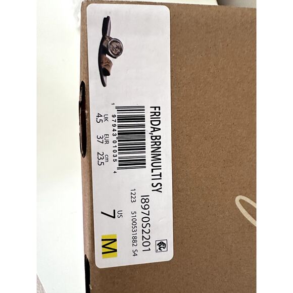 New Zodiac Frida Sandals Womens Buckled Two-Band Slide Sz 7 Round toe Cushioned - Picture 8 of 8